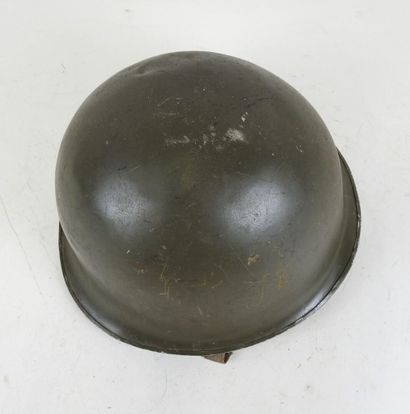 FRANCE, 20th century.
TTA 51 heavy helmet.
(wear...