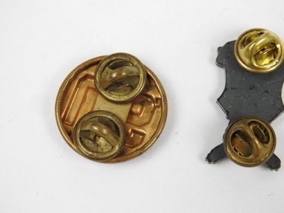 UNITED STATES, 2nd GM.
Three chewing gums...