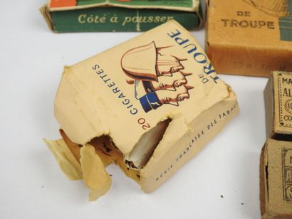 France, 1st and 2nd World War.
Packs of cigarettes...