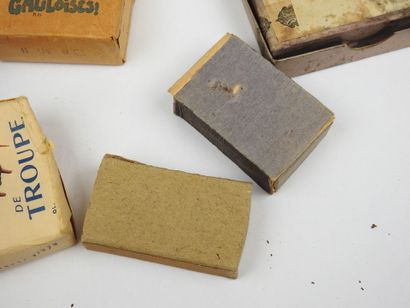 France, 1st and 2nd World War.
Packs of cigarettes...