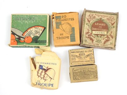 France, 1st and 2nd World War.
Packs of cigarettes...