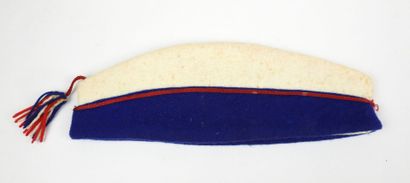 Class hat in tricolor wool.
20th century.
Good...