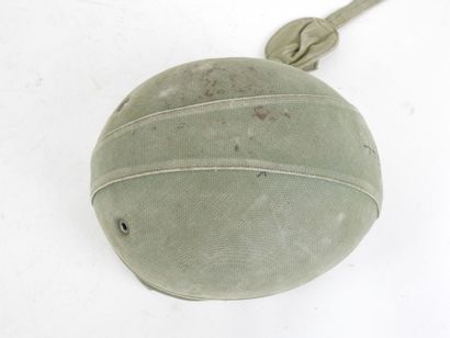 FRANCE, 20th century.
TAP 50 parachutist...