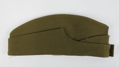 CANADA, 2nd GM.
Khaki canvas cap, dated 1944,...
