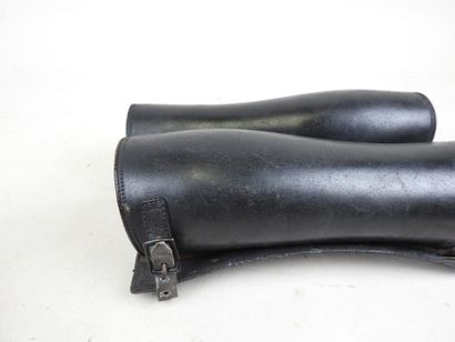 FRANCE, 1st WW.
Pair of black leather Officer's...