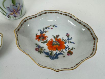 Lot including:
- RAYNAUD in Limoges.
Two...