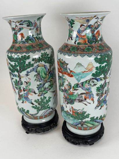 CHINA, Canton, 20th century.
Pair of polychrome...