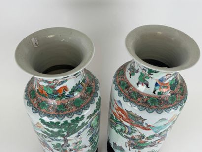 CHINA, Canton, 20th century.
Pair of polychrome...