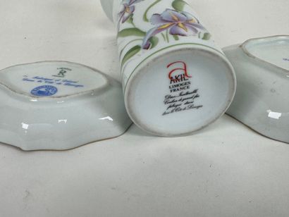 Lot including:
- RAYNAUD in Limoges.
Two...