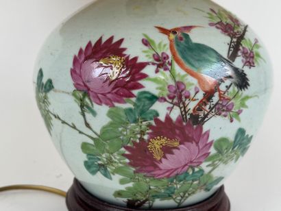 CHINA, 20th century.
Polychrome porcelain...