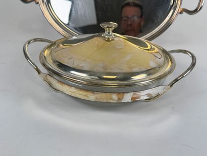 Silver-plated metal lot including :
- an...