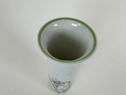 Lot including:
- RAYNAUD in Limoges.
Two...