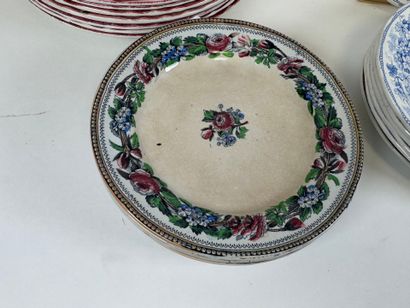 Polychrome earthenware lot including:
- Creil...