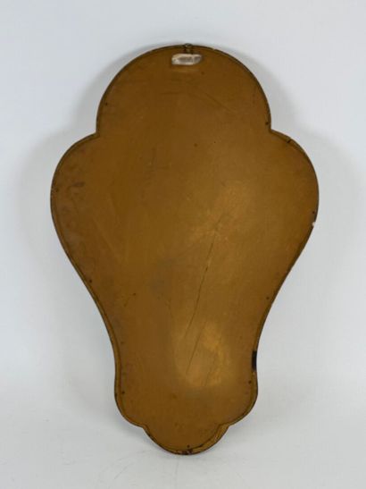 Gilded wood mirror.
57 x 37.5 cm.
