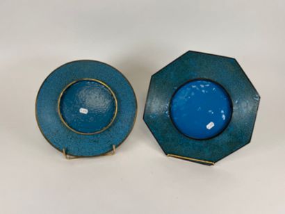 JAPAN, circa 1900.
Two circular and octagonal...