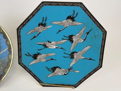 JAPAN, circa 1900.
Two circular and octagonal...