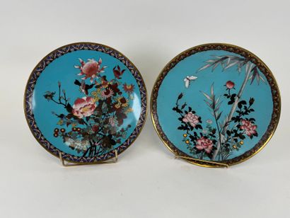 JAPAN, circa 1900.
Two circular dishes in...