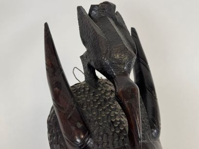 Afrique, XXe.
Masque en ébène sculpté, la...