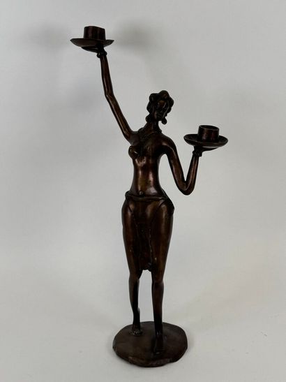 Afrique, XXe.
Grand sujet en bronze patiné...