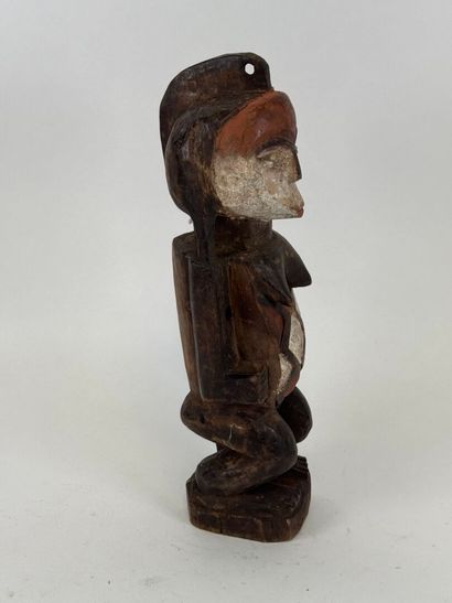 AMBETE, GABON, XXe.
Personnage en bois, trace...