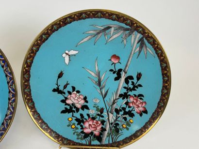 JAPAN, circa 1900.
Two circular dishes in...