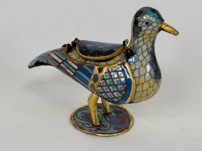 ASIA, 20th century.
Bird in cloisonné brass...