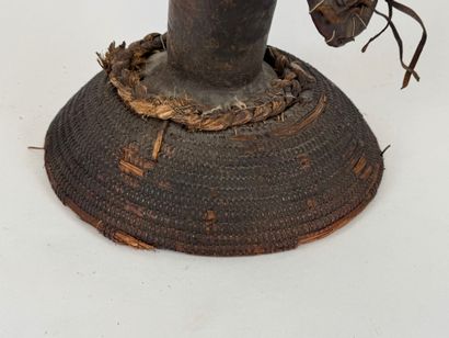 NIGERIA, XXe.
Statue en bronze patiné ou...