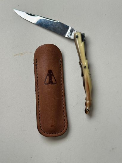 Set of 5 pocket knives in various dies, brass,...
