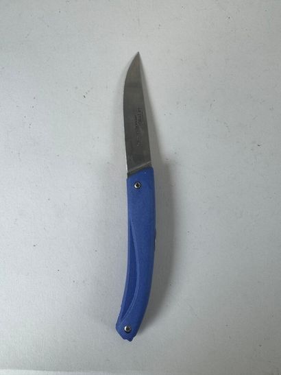Set of 13 various pocket knives including...