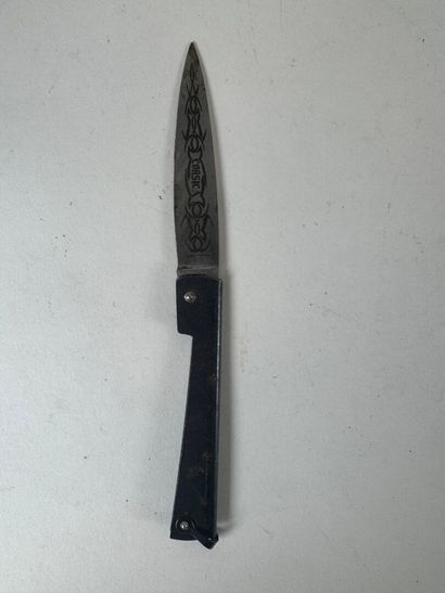 Set of 13 various pocket knives including...