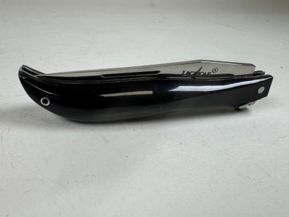 YAN PENNOR'S.
LAGUIOLE.
Folding knife in...