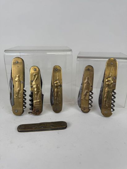 Set of 6 brass and steel pocket knives decorated...