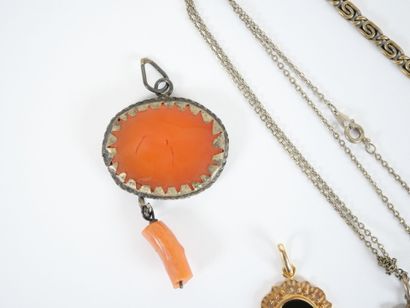 Costume jewelry set including: mounted agate...