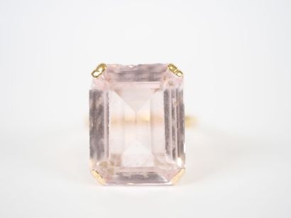 18K yellow gold ring set with a probable...