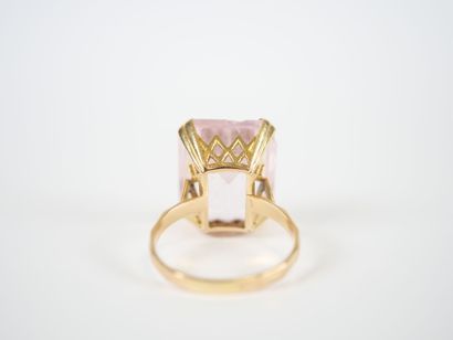 18K yellow gold ring set with a probable...
