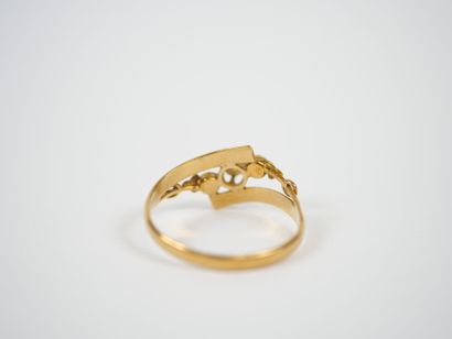 18K yellow gold ring decorated with stars...