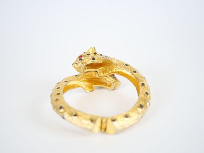 In the CARTIER taste. 
Articulated bracelet...