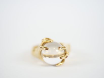 Set of two fancy rings including : 
- a silver...