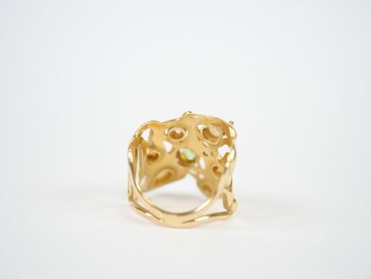 Important freeform ring in openwork 18K yellow...