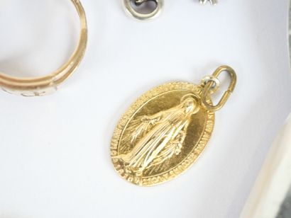 Set of costume jewelry including bracelets,...