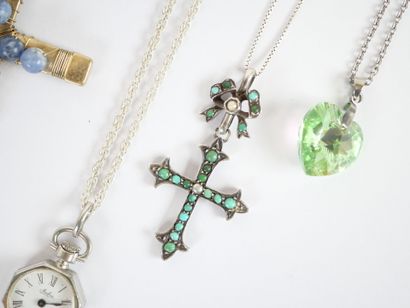 Costume jewelry set including: cross-pendant,...
