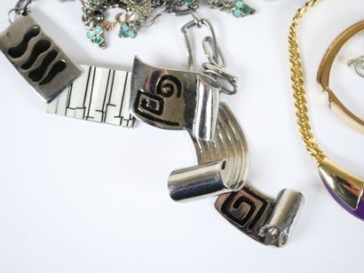 Set of costume jewelry including bracelets,...