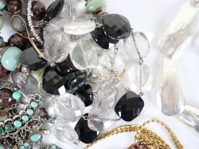 Set of costume jewelry including bracelets,...