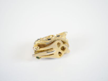 In the CARTIER taste. 
Articulated bracelet...