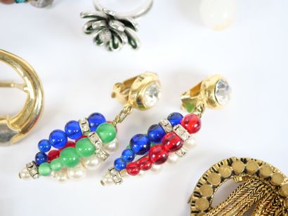 Costume jewelry set including: 
- Christian...