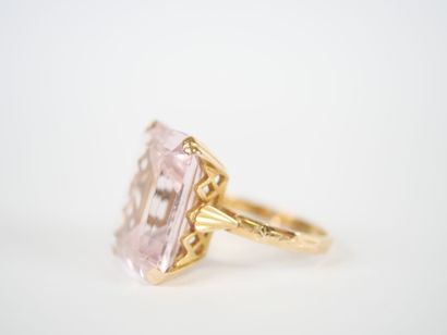 18K yellow gold ring set with a probable...