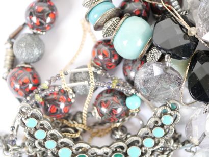 Set of costume jewelry including bracelets,...