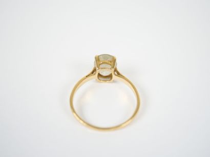 18K yellow gold ring set with a probable...