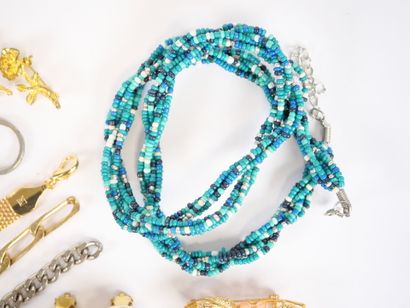 Set of costume jewelry in metal or gilded...