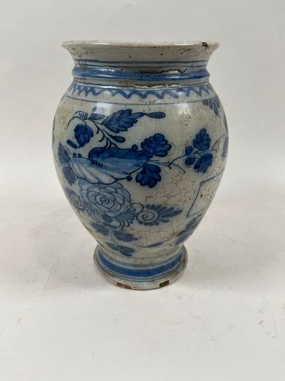 ITALIE, LIGURIE, début XVIIIe.
Pot en faïence...